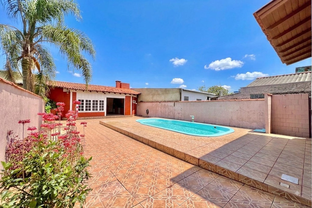 Casa para venda no bairro Estância Velha em Canoas