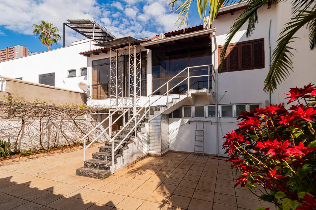 Casa para venda no bairro Higienópolis em Porto Alegre