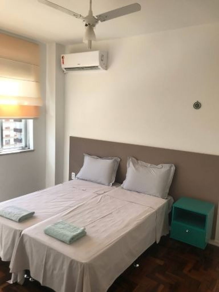 Apartamento para venda no bairro Moinhos de Vento em Porto Alegre