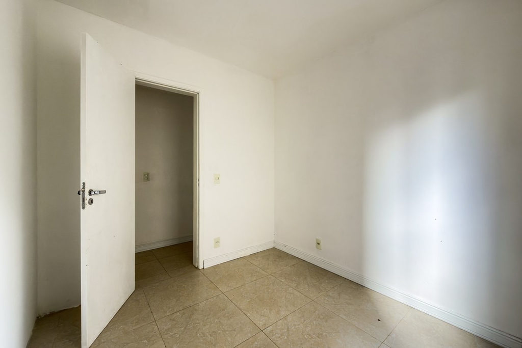 Apartamento para venda no bairro Teresópolis em Porto Alegre