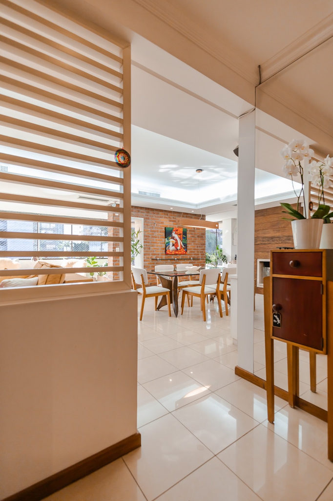 Apartamento para venda no bairro Mont Serrat em Porto Alegre