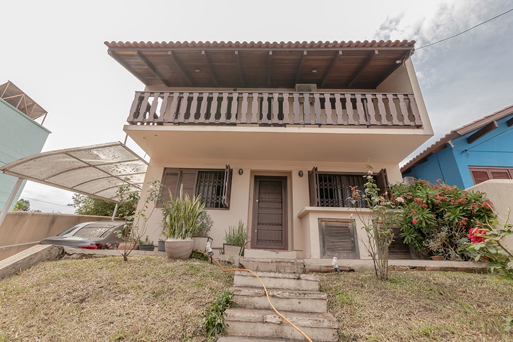 Casa para venda no bairro Jardim Itu Sabará em Porto Alegre
