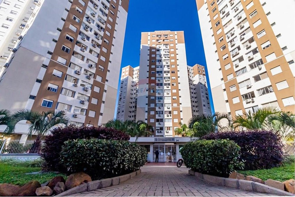 Apartamento para venda no bairro Vila Ipiranga em Porto Alegre