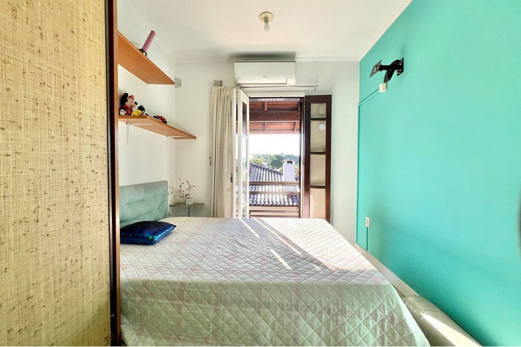 Casa para venda no bairro Harmonia em Canoas