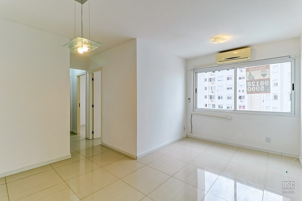Apartamento para venda no bairro Vila Ipiranga em Porto Alegre