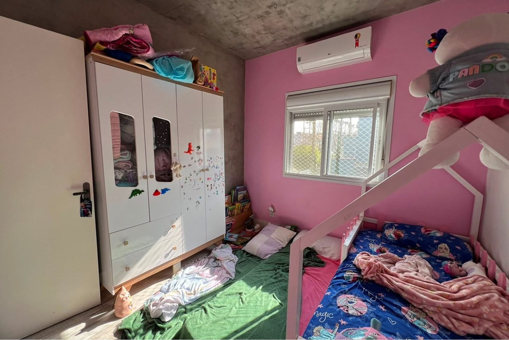 Casa em Condomínio para venda no bairro Lomba do Pinheiro em Porto Alegre