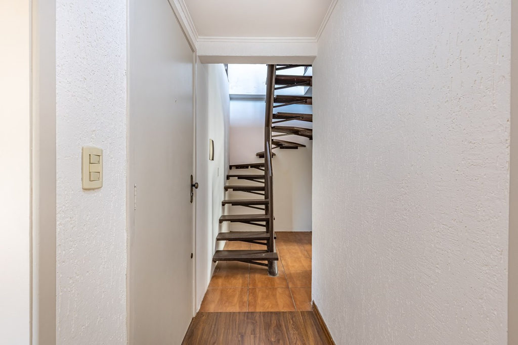Apartamento para venda no bairro Passo da Areia em Porto Alegre