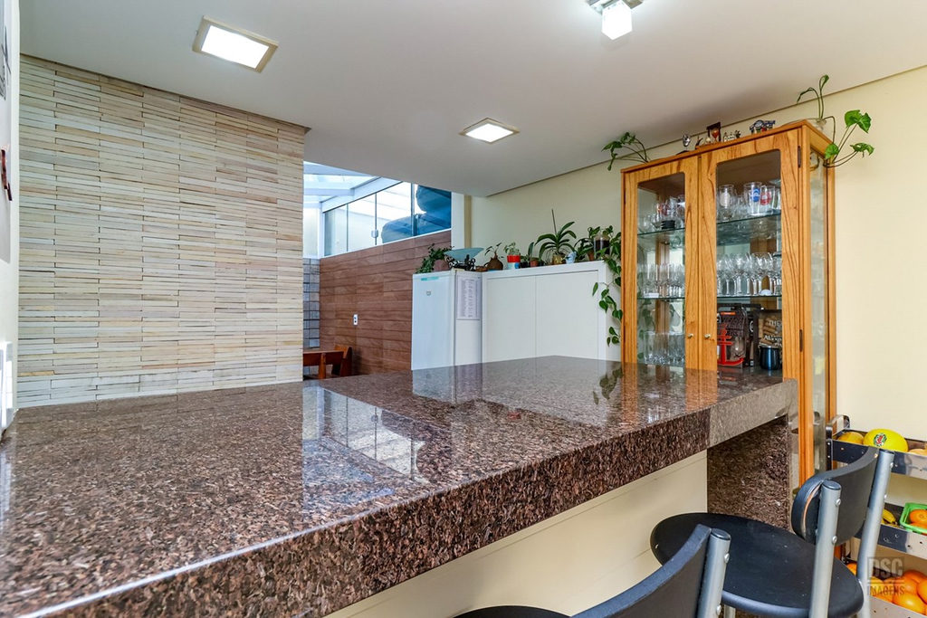 Casa para venda no bairro Jardim Itu em Porto Alegre