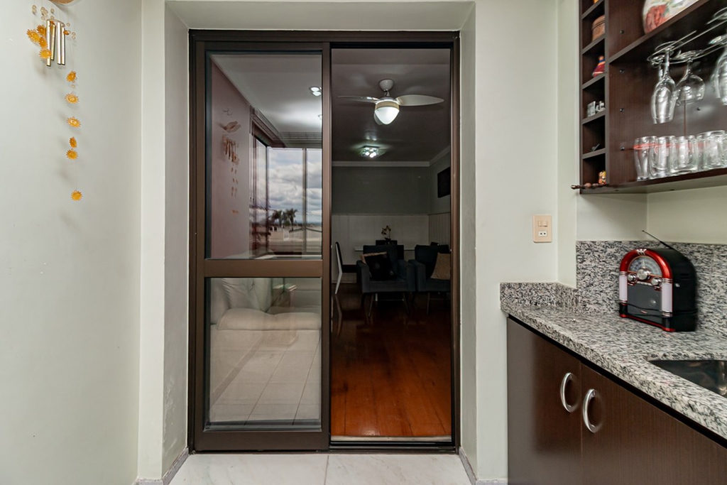 Apartamento para venda no bairro Jardim Lindóia em Porto Alegre