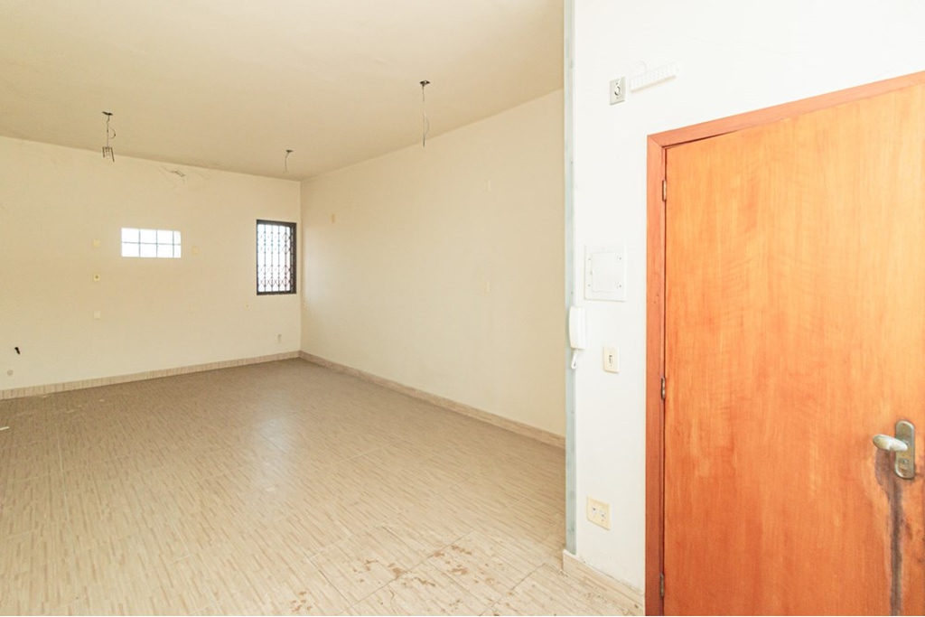 Edifício Comercial para venda no bairro Sarandi em Porto Alegre