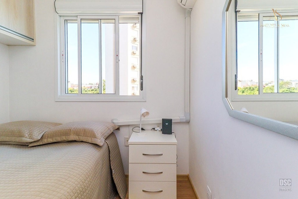 Apartamento para venda no bairro Jardim Itu em Porto Alegre