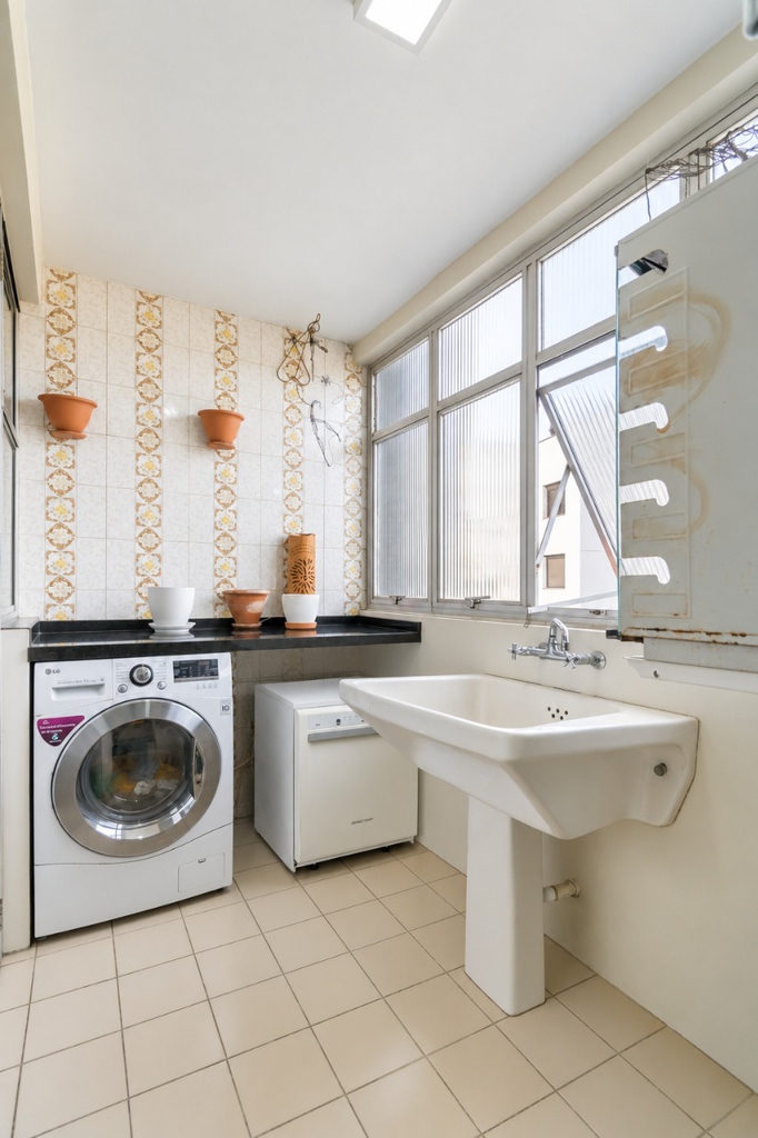 Apartamento para venda no bairro Rio Branco em Porto Alegre