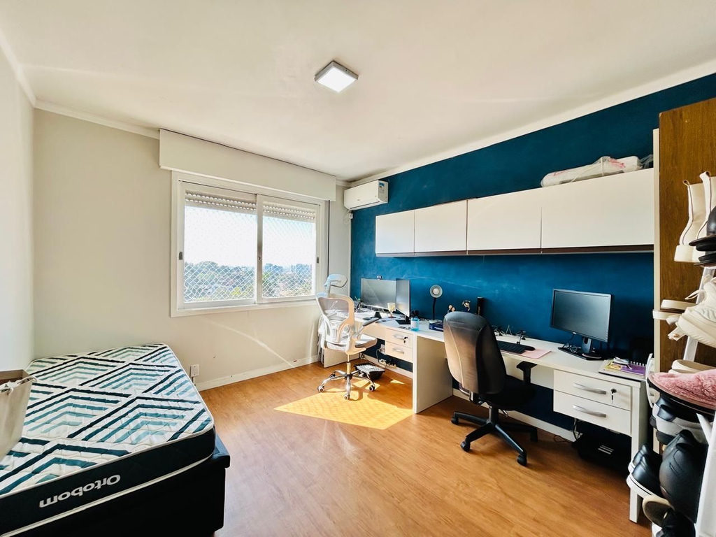 Apartamento para venda no bairro Três Figueiras em Porto Alegre