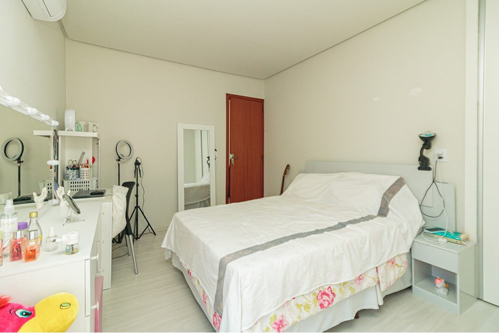 Casa para venda no bairro Menino Deus em Porto Alegre