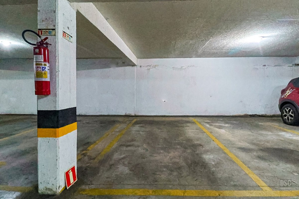 Apartamento para venda no bairro Vila Ipiranga em Porto Alegre