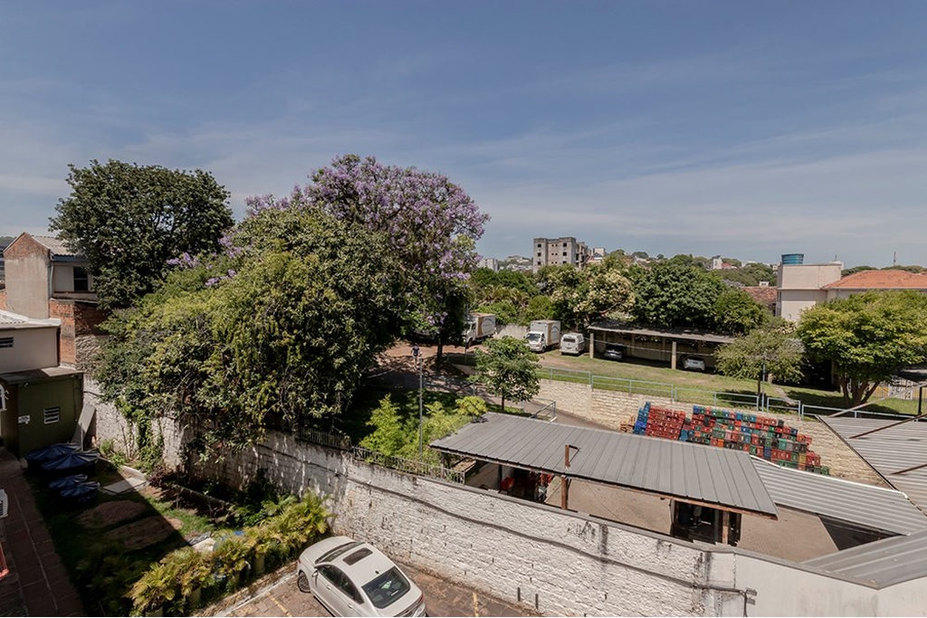 Apartamento para venda no bairro Medianeira em Porto Alegre