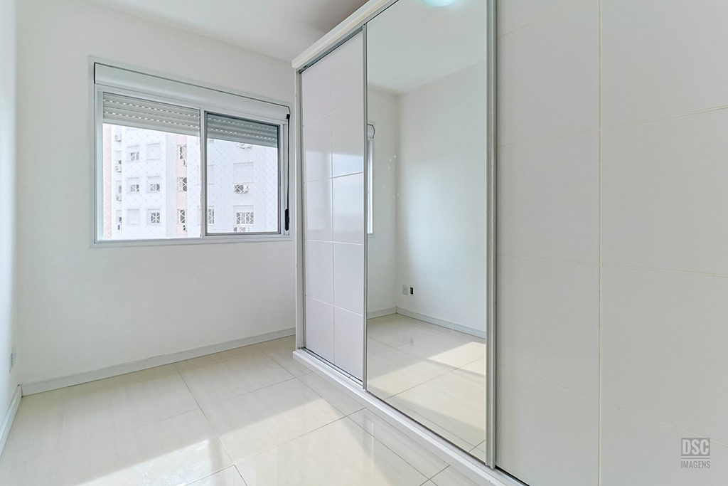 Apartamento para venda no bairro Vila Ipiranga em Porto Alegre