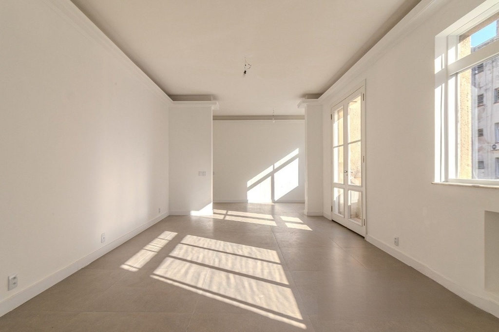 Apartamento para venda no bairro Centro Histórico em Porto Alegre