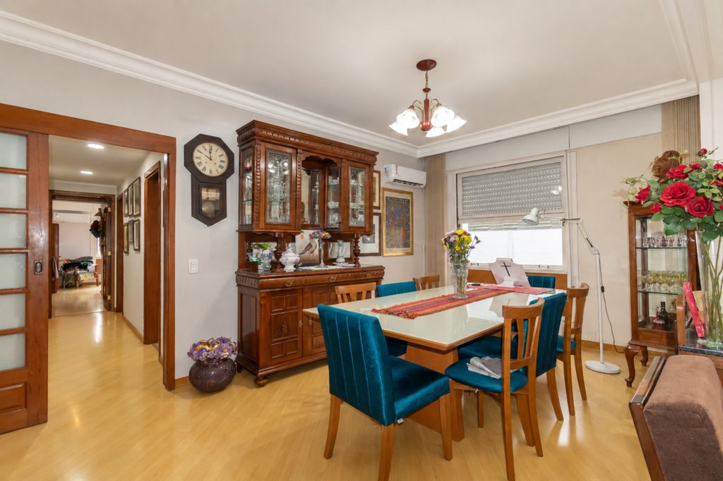 Apartamento para venda no bairro Centro Histórico em Porto Alegre