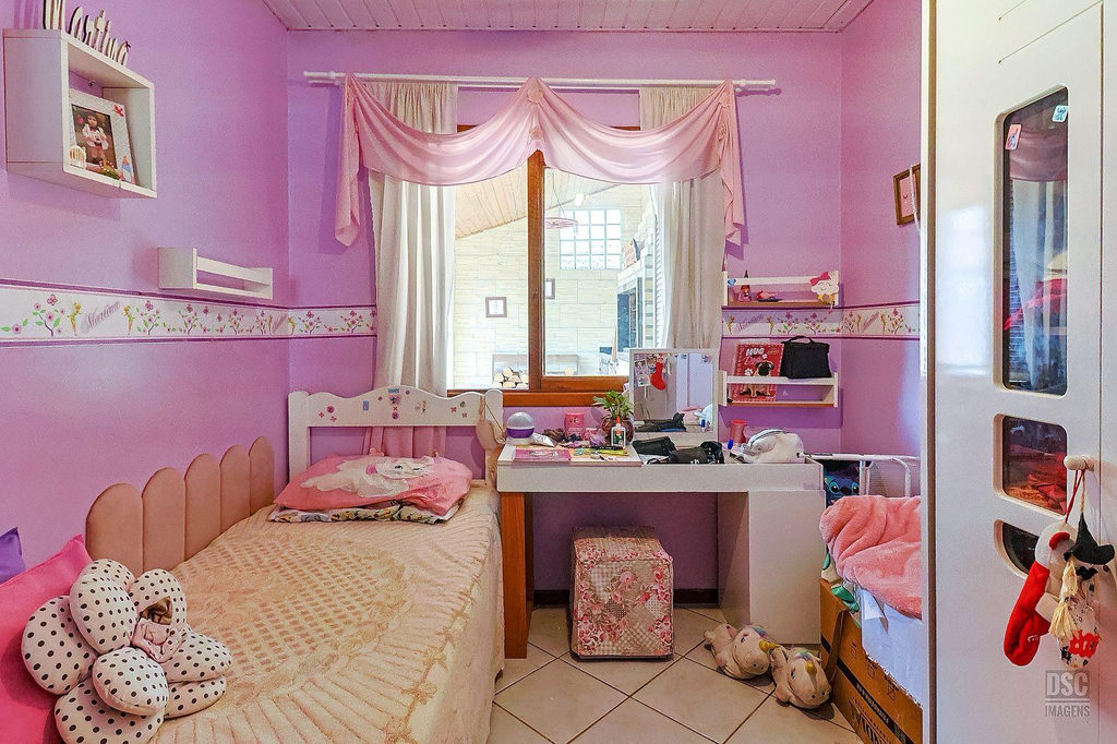 Casa para venda no bairro Hípica em Porto Alegre