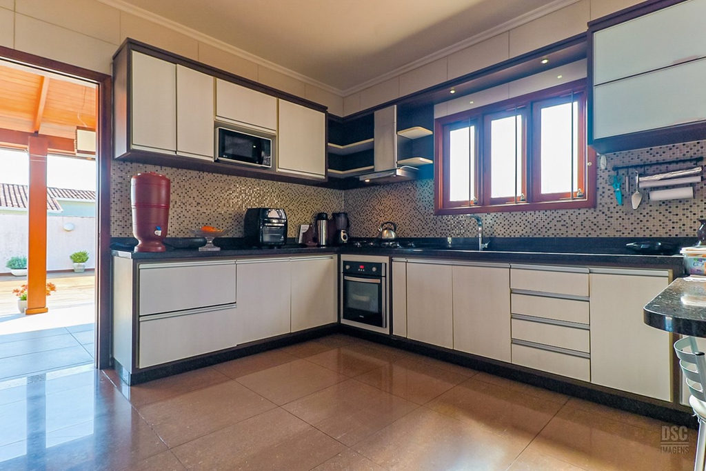 Casa para venda no bairro Jardim Planalto em Porto Alegre