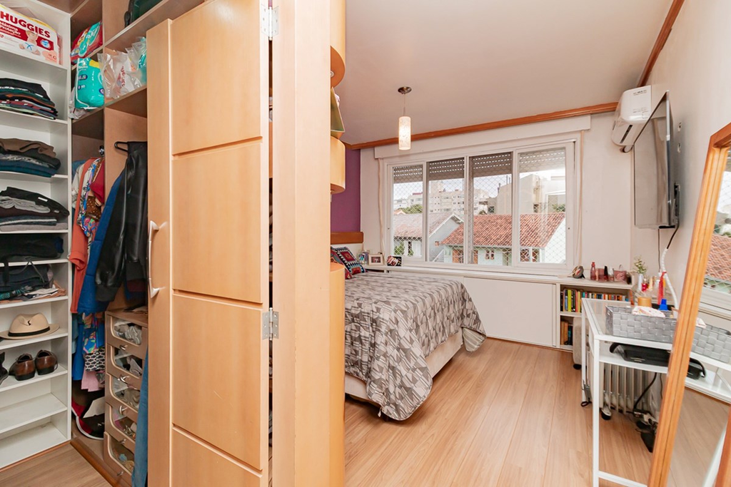 Apartamento para venda no bairro Menino Deus em Porto Alegre
