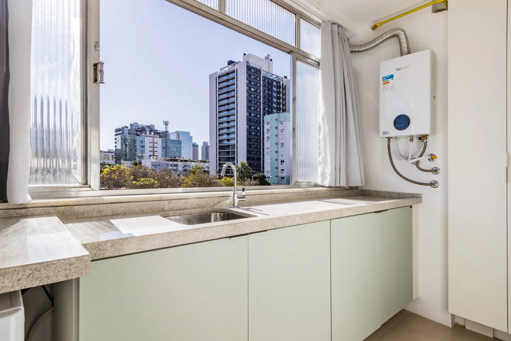 Apartamento para venda no bairro Menino Deus em Porto Alegre