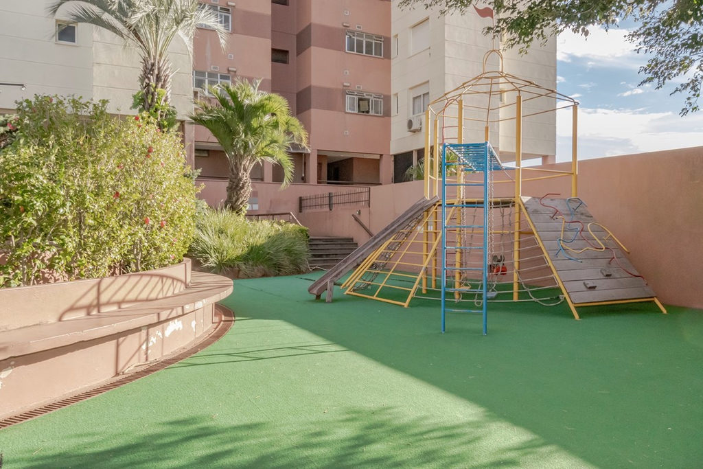 Apartamento para venda no bairro Chácara das Pedras em Porto Alegre