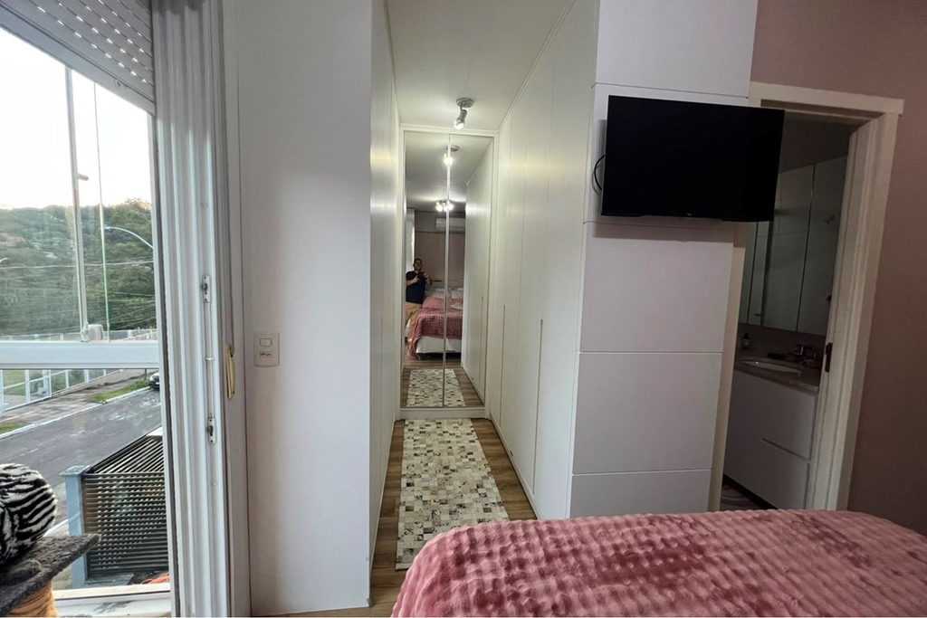 Casa em Condomínio para venda no bairro Lomba do Pinheiro em Porto Alegre