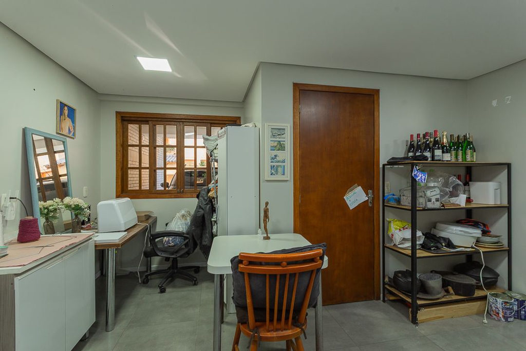 Casa em Condomínio para venda no bairro Santa Tereza em Porto Alegre