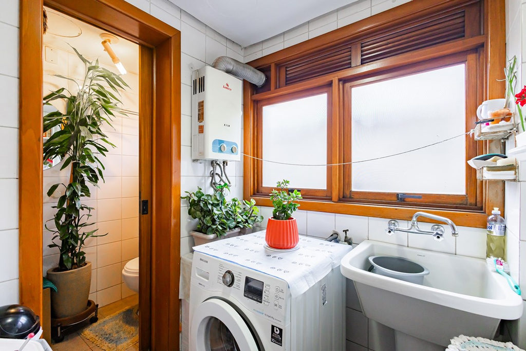 Apartamento para venda no bairro Santo Antônio em Porto Alegre