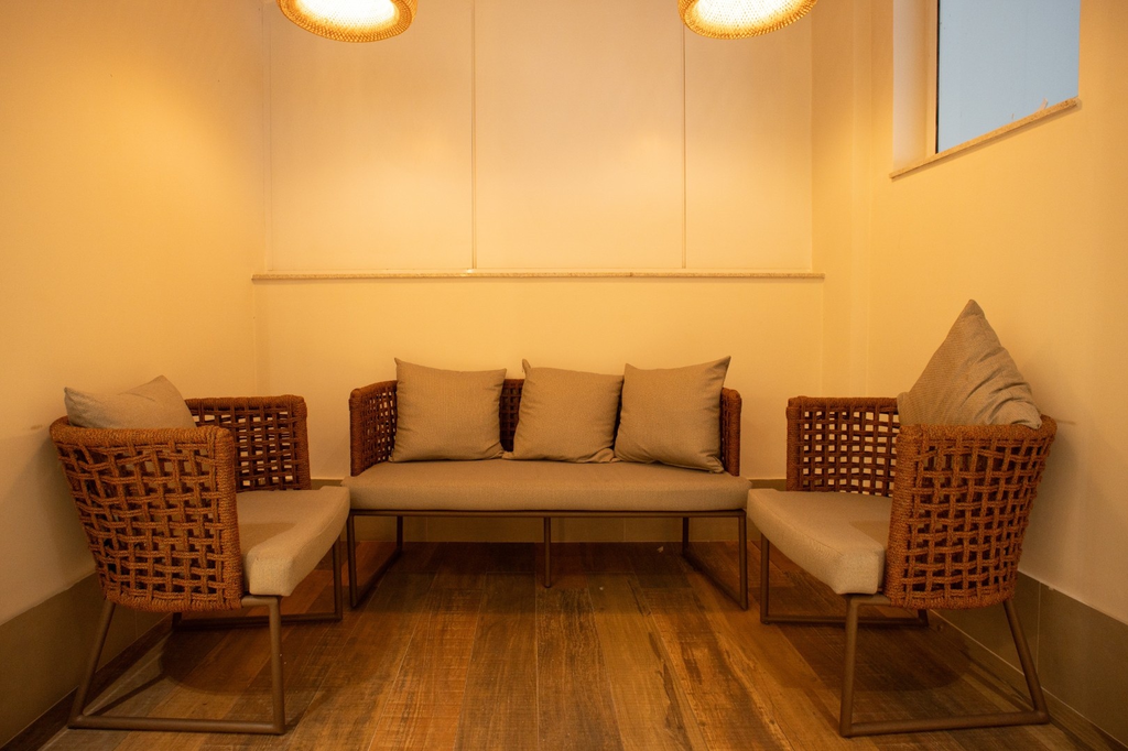 165 lounge