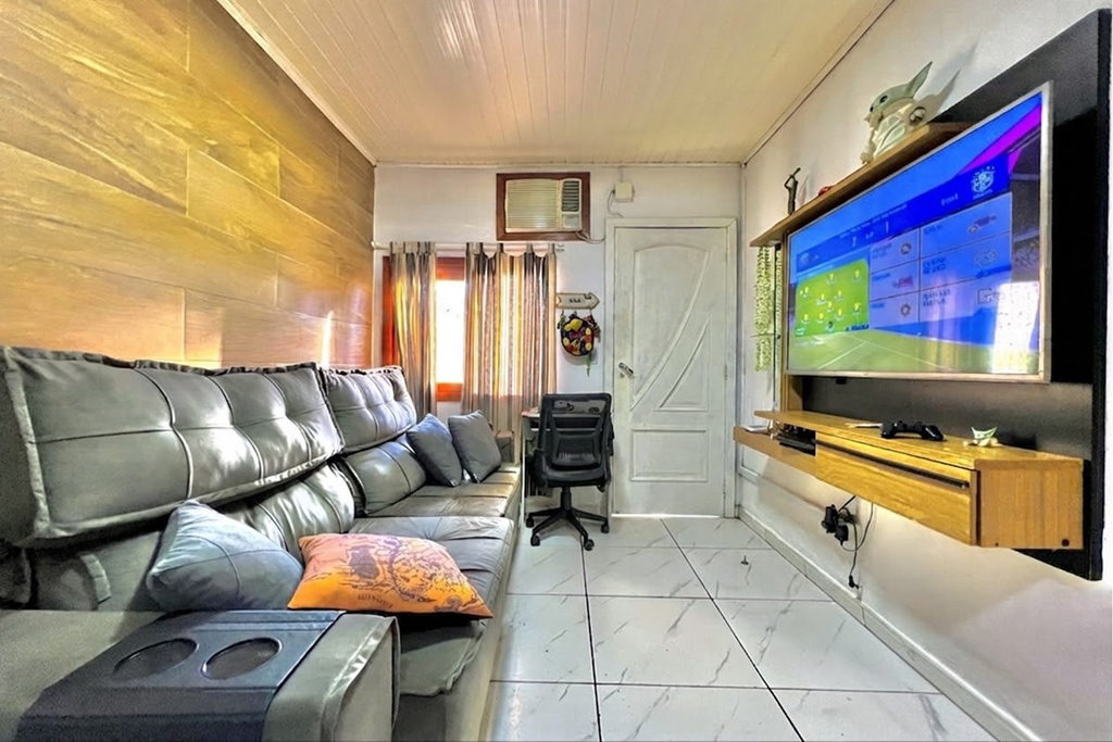 Casa para venda no bairro Estância Velha em Canoas