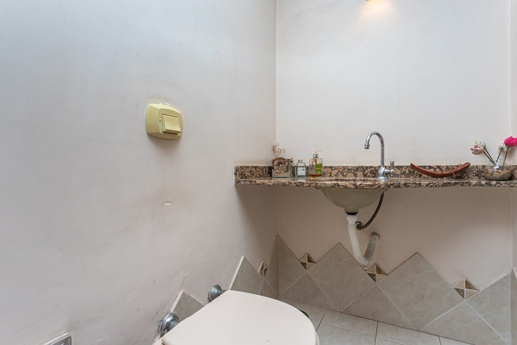 Casa para venda no bairro Teresópolis em Porto Alegre