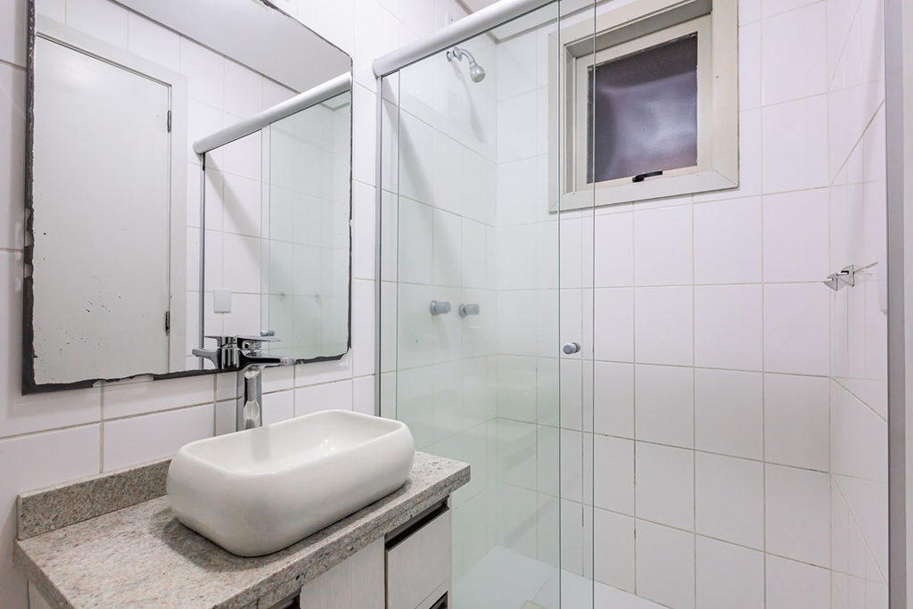 Apartamento para venda no bairro Passo da Areia em Porto Alegre