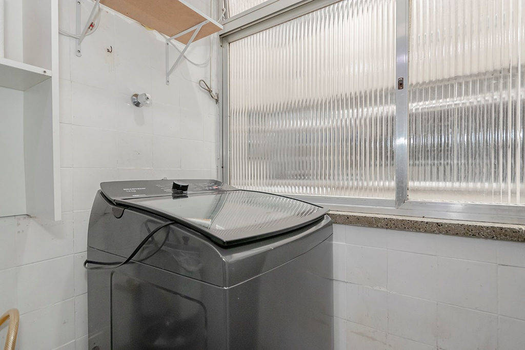 Apartamento para venda no bairro Vila Ipiranga em Porto Alegre
