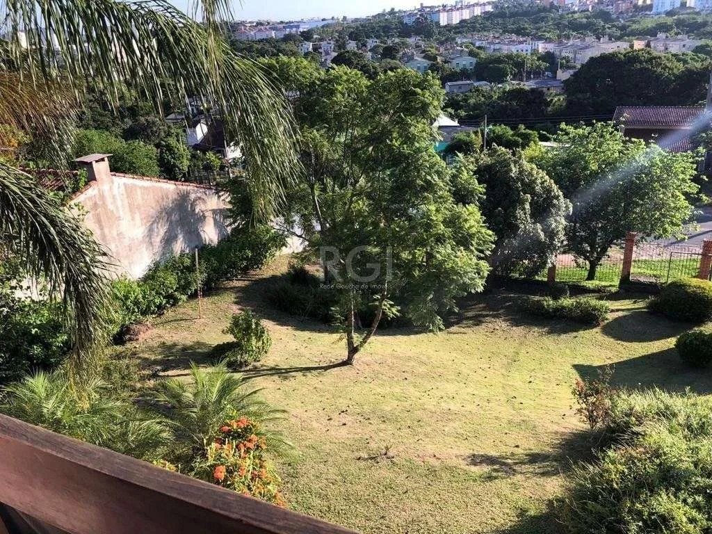 Casa em Condomínio para venda no bairro Cavalhada em Porto Alegre