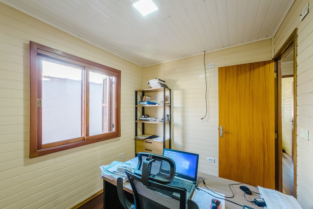 Casa para venda no bairro Centro em Canoas