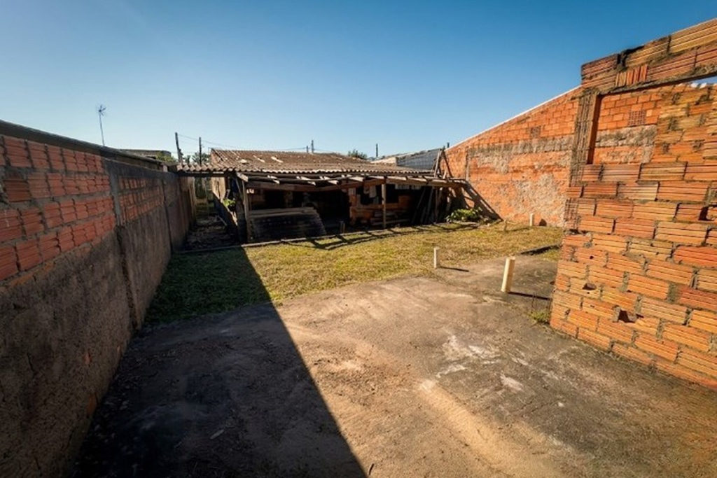 Casa para venda no bairro Harmonia em Canoas