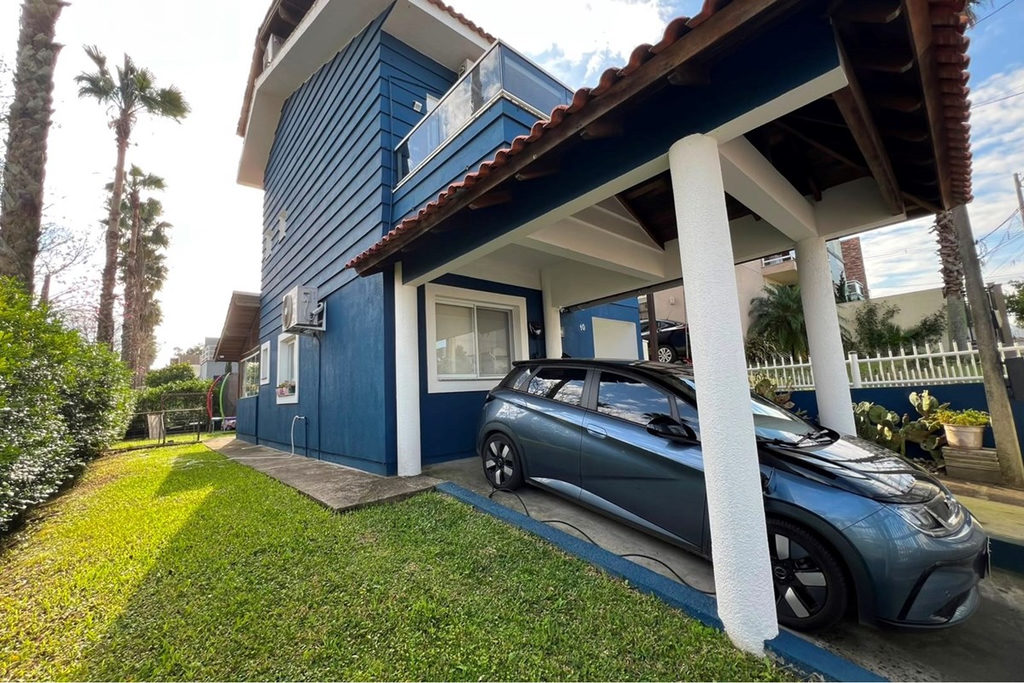 Casa em Condomínio para venda no bairro Lomba do Pinheiro em Porto Alegre