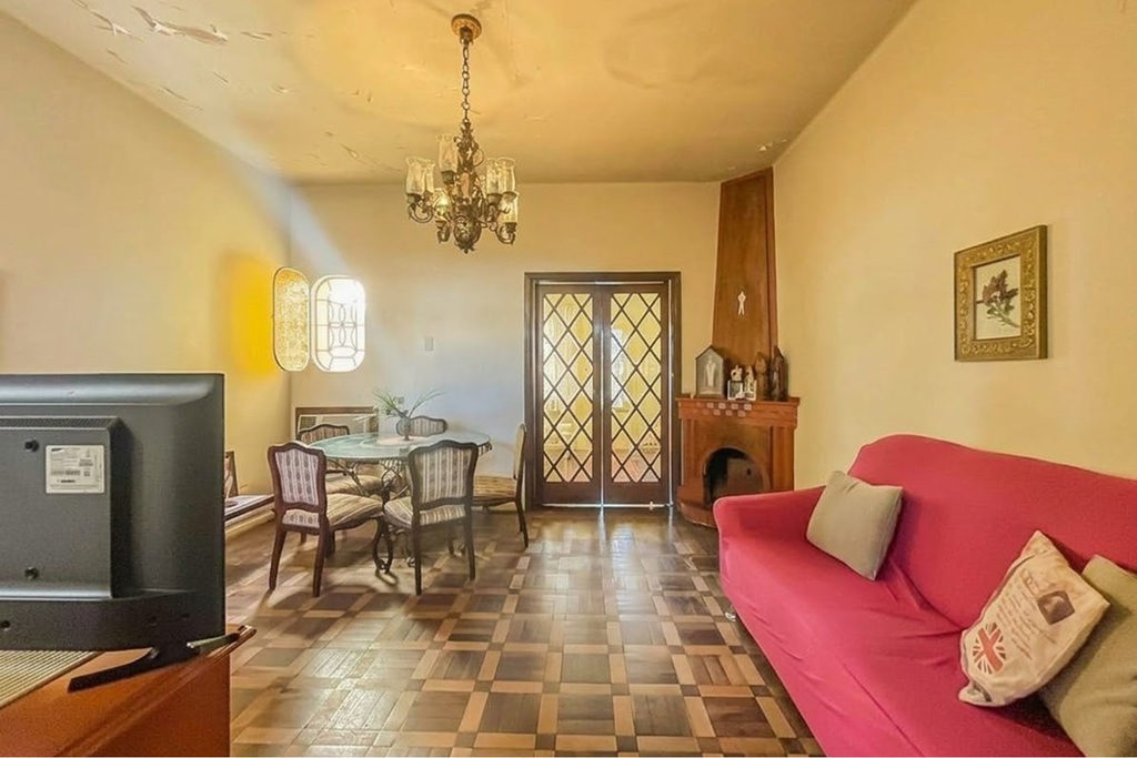 Casa para venda no bairro Menino Deus em Porto Alegre