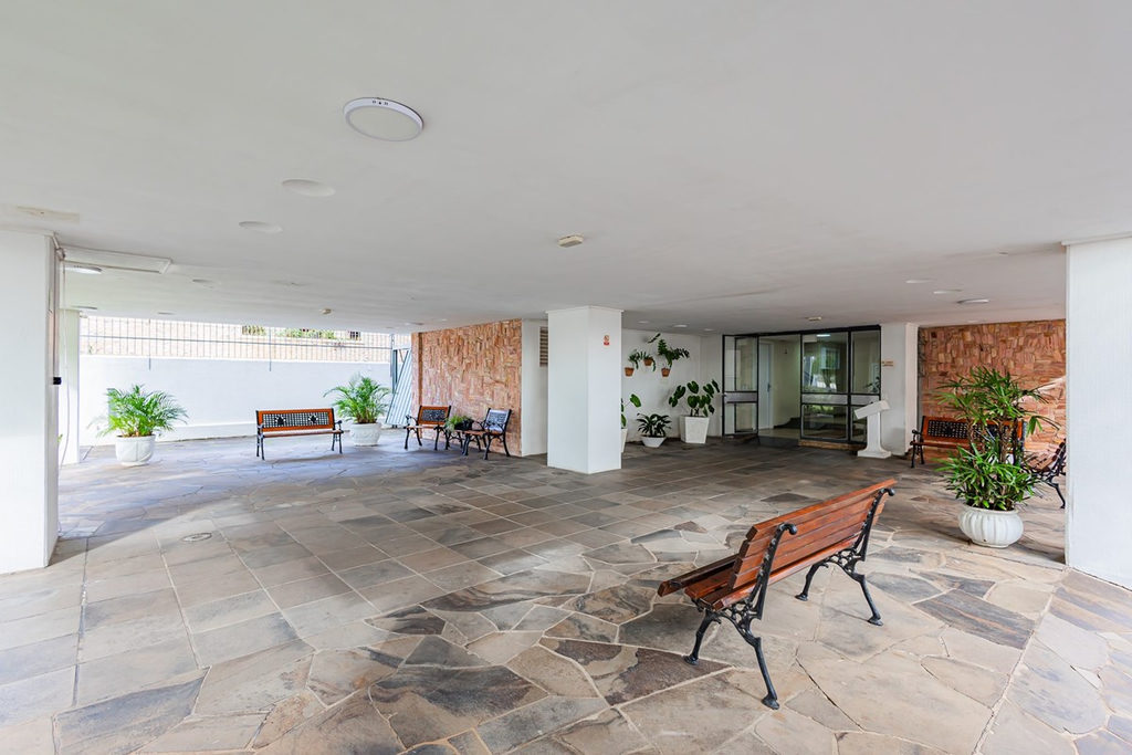 Cobertura Duplex para venda no bairro Passo da Areia em Porto Alegre