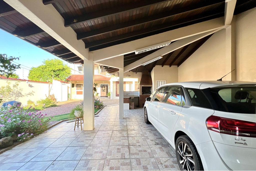 Casa para venda no bairro Harmonia em Canoas
