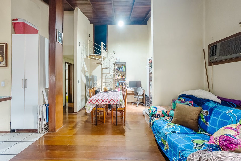 Casa para venda no bairro Centro em Canoas
