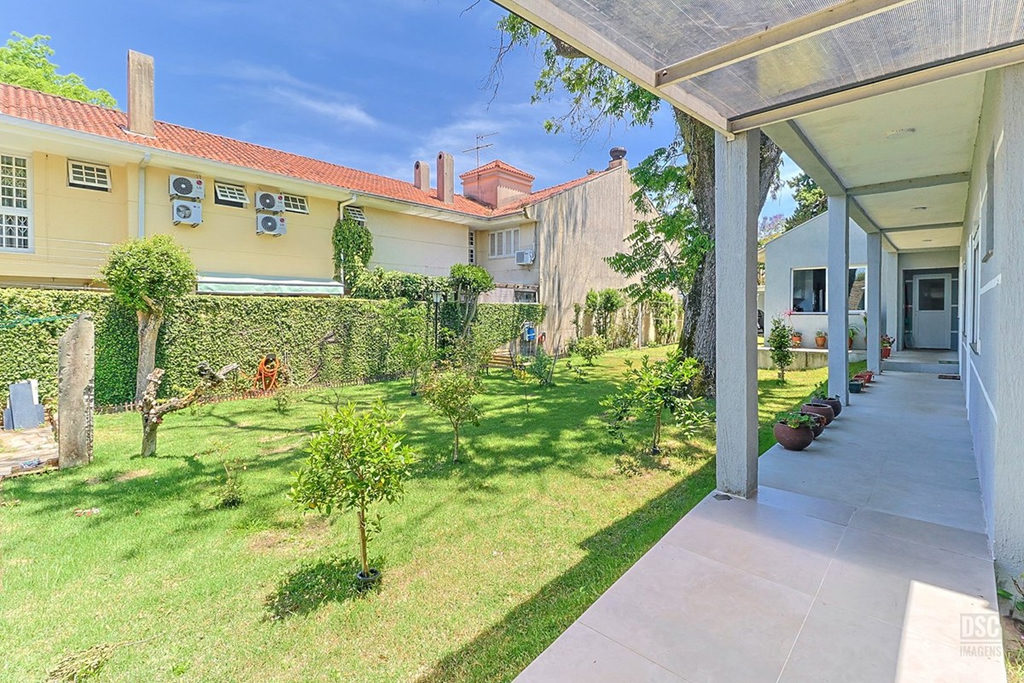 Casa para venda no bairro Jardim Isabel em Porto Alegre