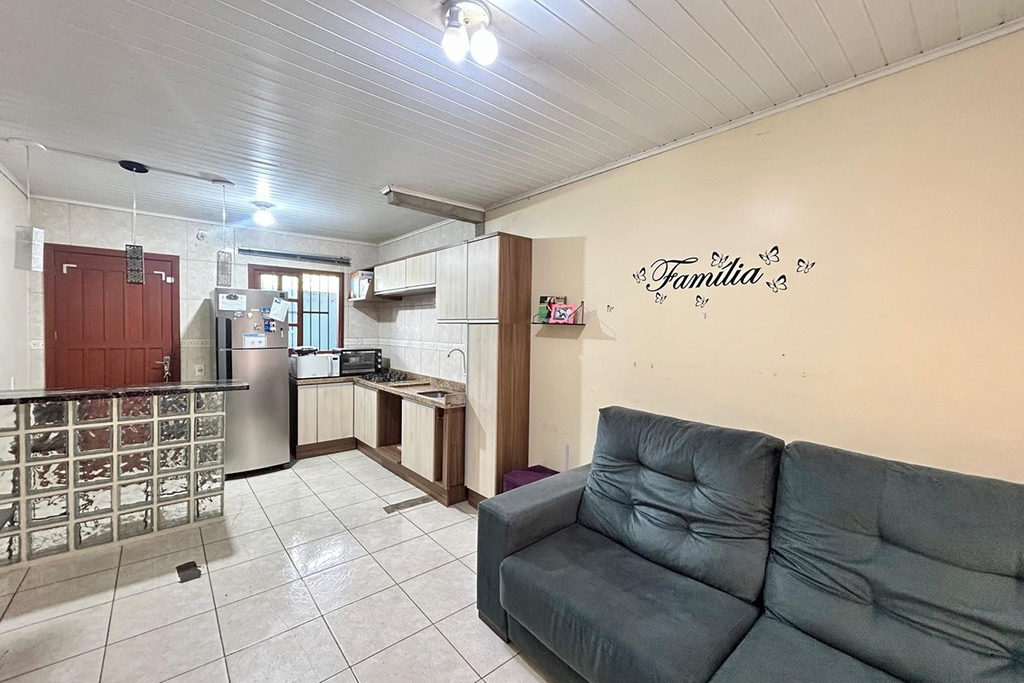 Casa para venda no bairro Jardim Betânia em Cachoeirinha