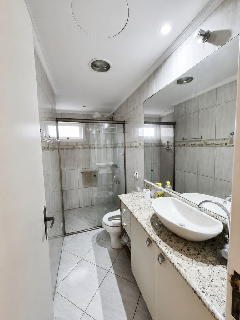 Apartamento para venda no bairro Vila Ipiranga em Porto Alegre