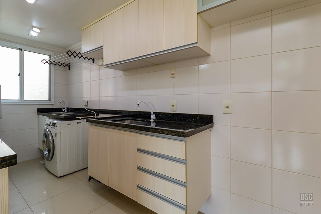 Apartamento para venda no bairro Vila Ipiranga em Porto Alegre
