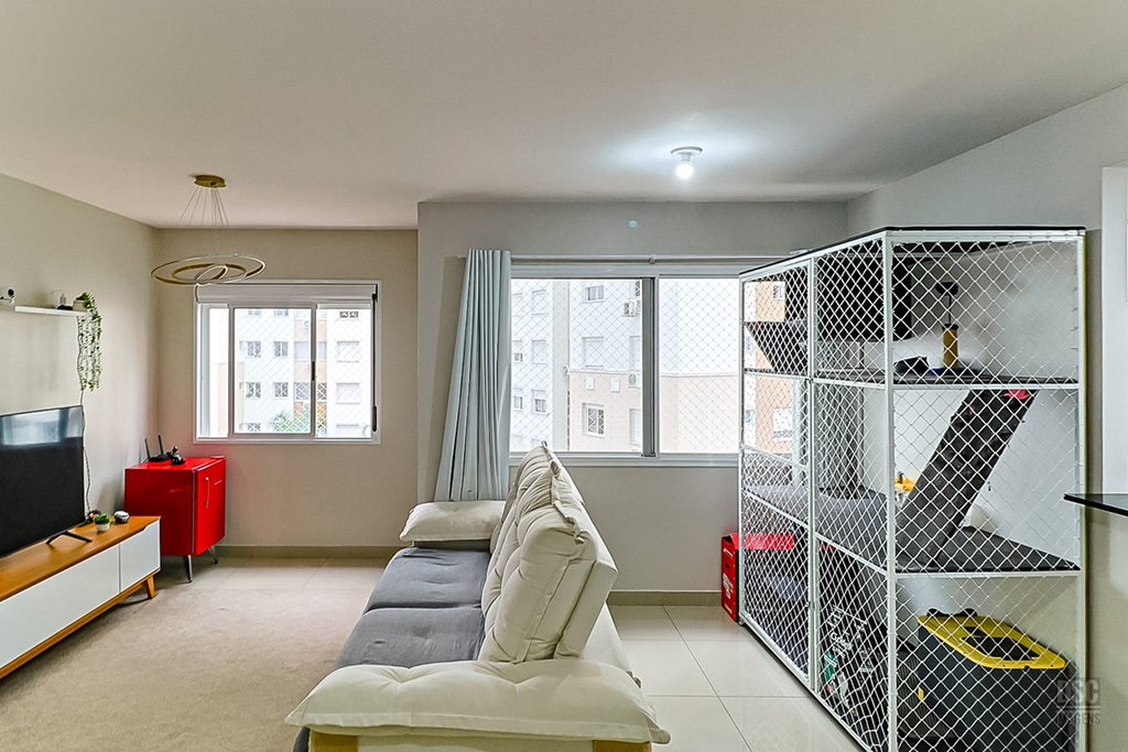 Apartamento para venda no bairro Vila Ipiranga em Porto Alegre