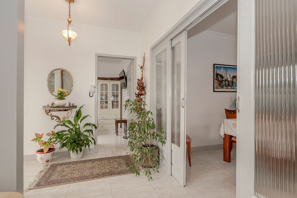 Casa para venda no bairro Três Figueiras em Porto Alegre